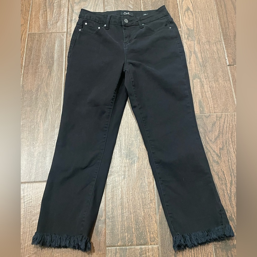 Women’s black jeans